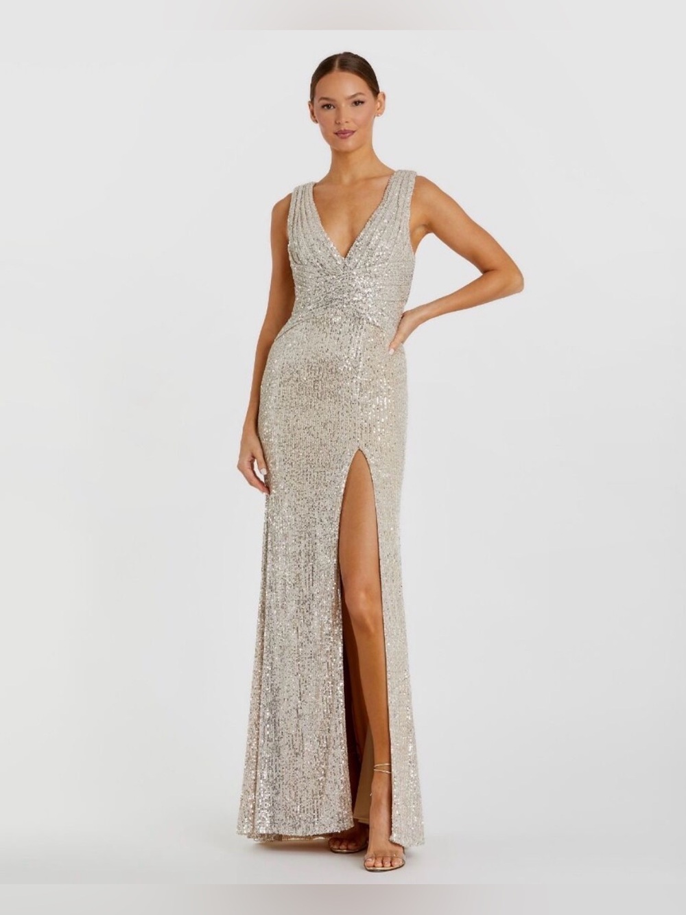 Mac Duggal Sequin Gown Size 2 NWT Wedding Cocktail Evening Formal Gala